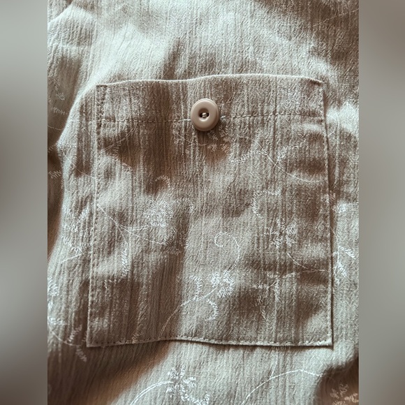 Jeno Neuman Buttoned Blouse size PM NWT - Picture 9 of 10